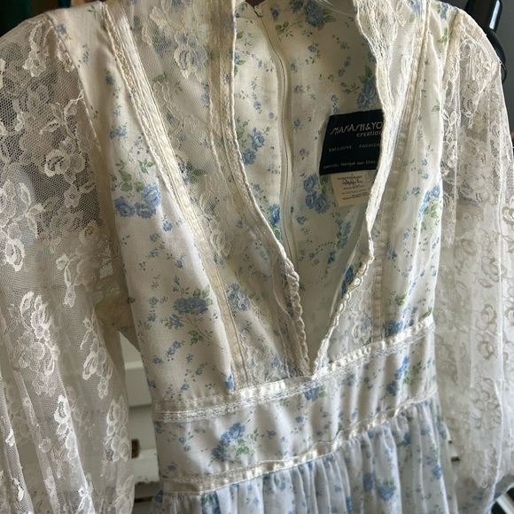 White and Blue Tiered Long Sleeve Sundress with Mandarin Collar - Picture 8 of 15